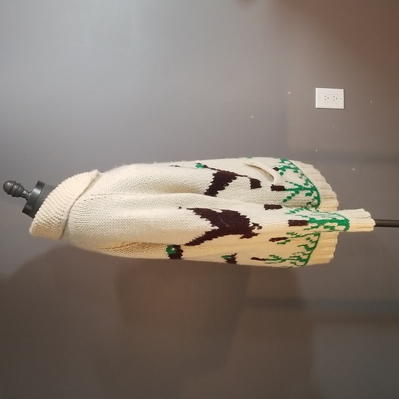 Mens Vintage duck sweater.  Wool feel.  Aprox XL to 2XL.  HANDMADE chunky knit. - Picture 5 of 17